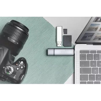 DIGITUS DA-70886 Kombinētais karšu lasītājs USB-C + USB 3.0, 1x SD, 1x MicroSD, 1x USB 3.0, pelēks