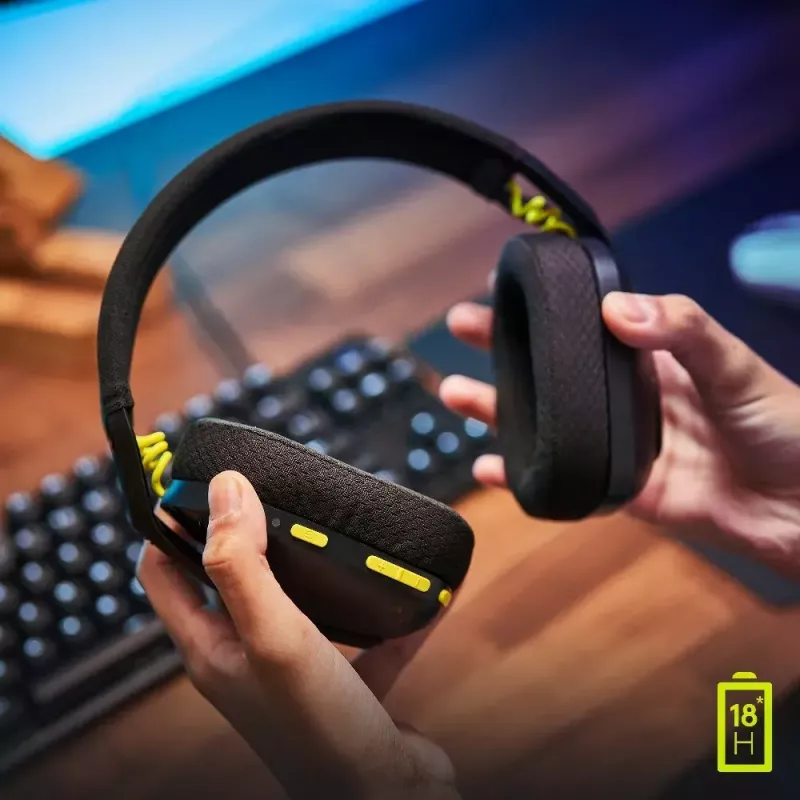 LOGITECH G435 Lightspeed bezvadu spēļu austiņas - Melna
