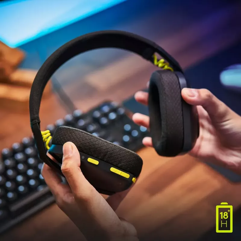 LOGITECH G435 Lightspeed bezvadu spēļu austiņas - Melna