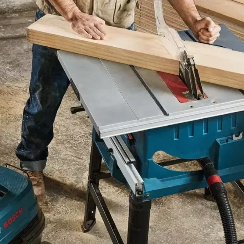 Galda zāģis Bosch GTS 254