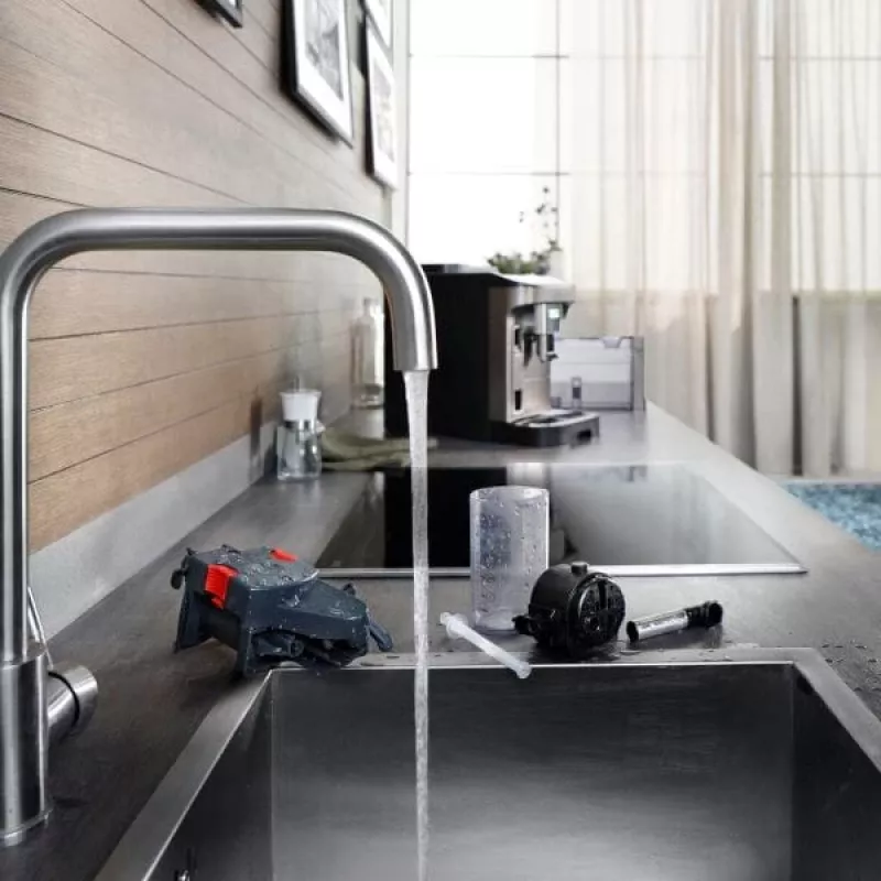 Kafijas automāts De’Longhi Magnifica Evo ECAM290.81.TB — pilnībā automātisks, 1.8 L ūdens tvertne, 250 g pupiņu tvertne, 15 bāri, skārienvadība