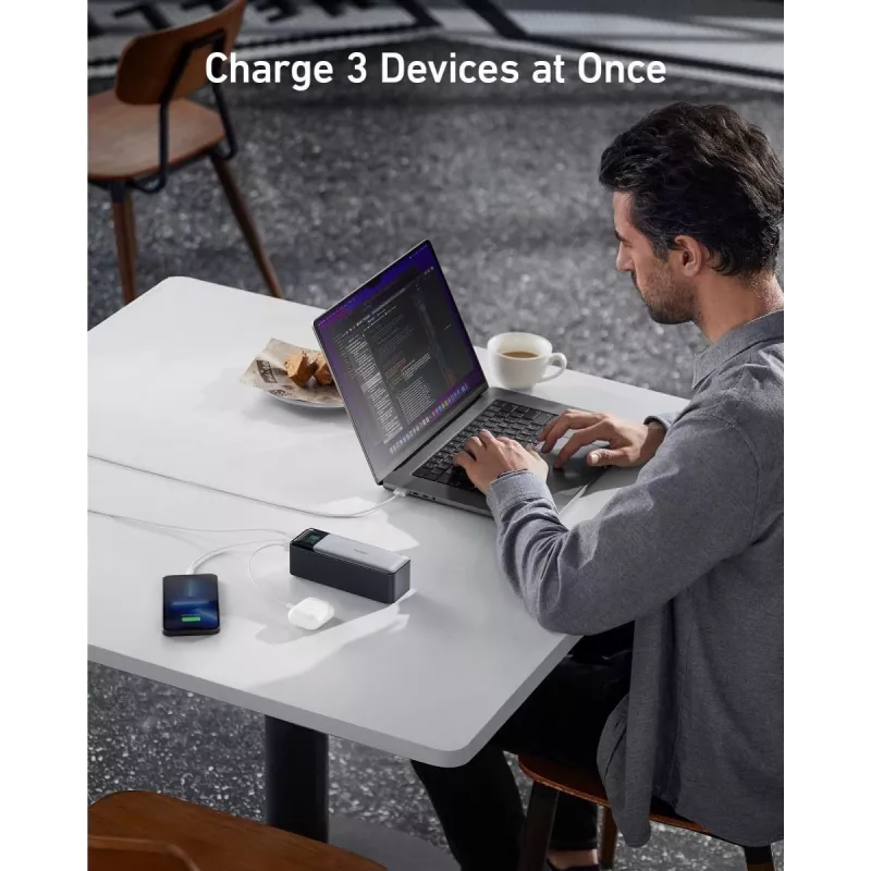 Pārnēsājamais lādētājs Anker 737 (A1289011) — 24000 mAh, 140W, 2× USB-C + 1× USB-A, Sudrabs/Melns