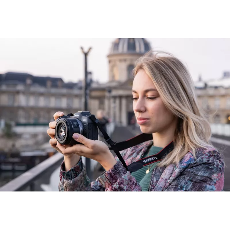 Canon EOS R8 + RF 24-50mm F4.5-6.3 IS STM komplekts, 24,2 MP, 6000 x 4000 pikseļi, CMOS, 4K Ultra HD, skārienekrāns, melns
