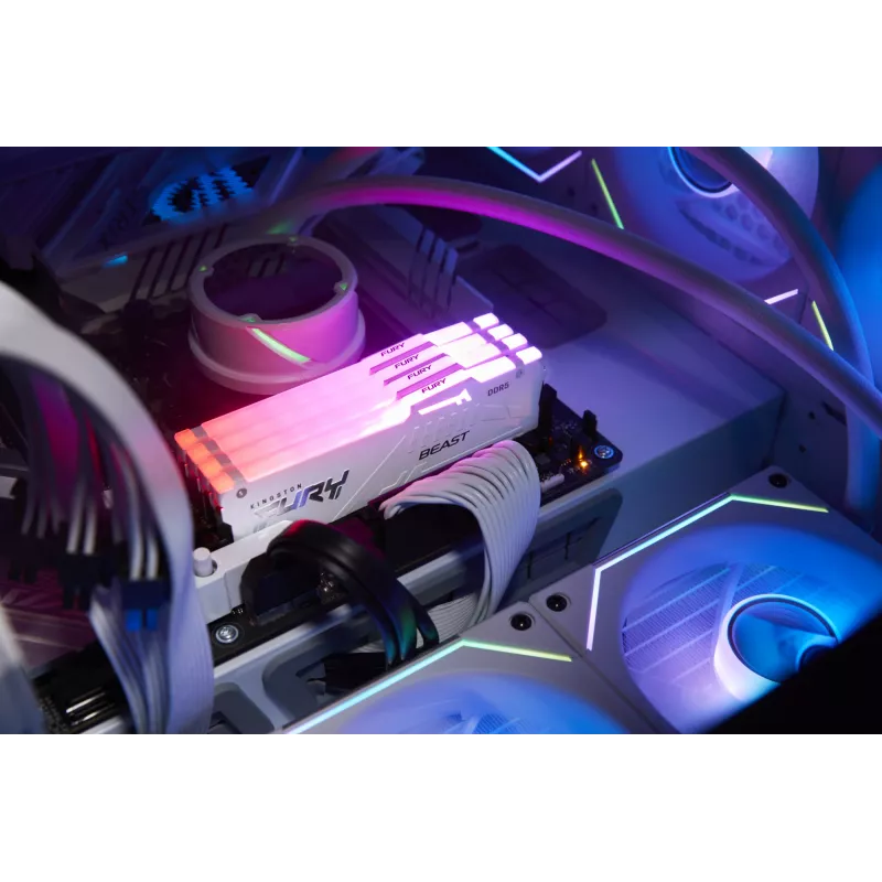 Kingston FURY Beast 32GB (2x16GB) DDR5 5600MHz CL36 atmiņas komplekts baltā krāsā ar RGB apgaismojumu un AMD EXPO atbalstu