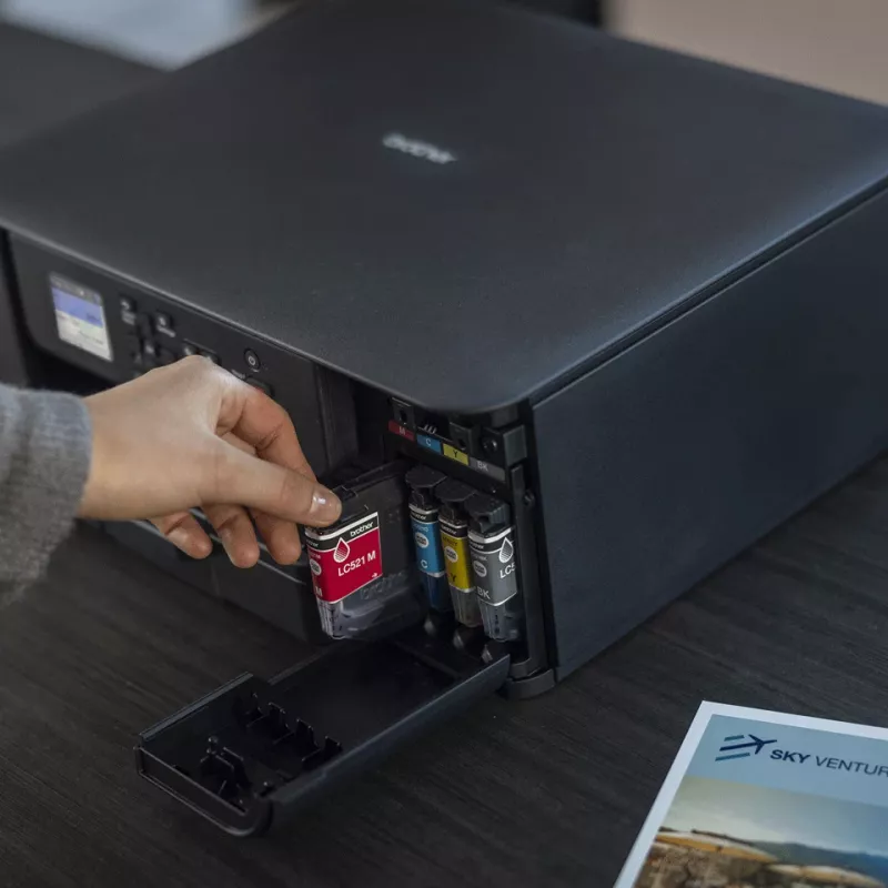 Brother DCP-J1310DW 3-in-1 kompakts bezvadu tintes printeris