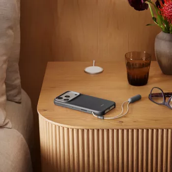 APPLE Beats iPhone 17 Pro - Macīgs Vāciņš ar Magsafe un Kameras Vadību - Granīta Pelēks