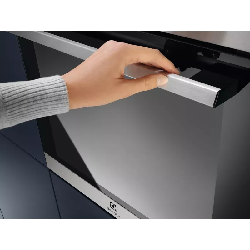Electrolux EOF3H40X 2790 W Melns, Nerūsējošais tērauds