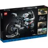 LEGO Technic motocikla modelis BMW M1000RR 42130 ar detalizētu dzinēju un darba balstiekārtu