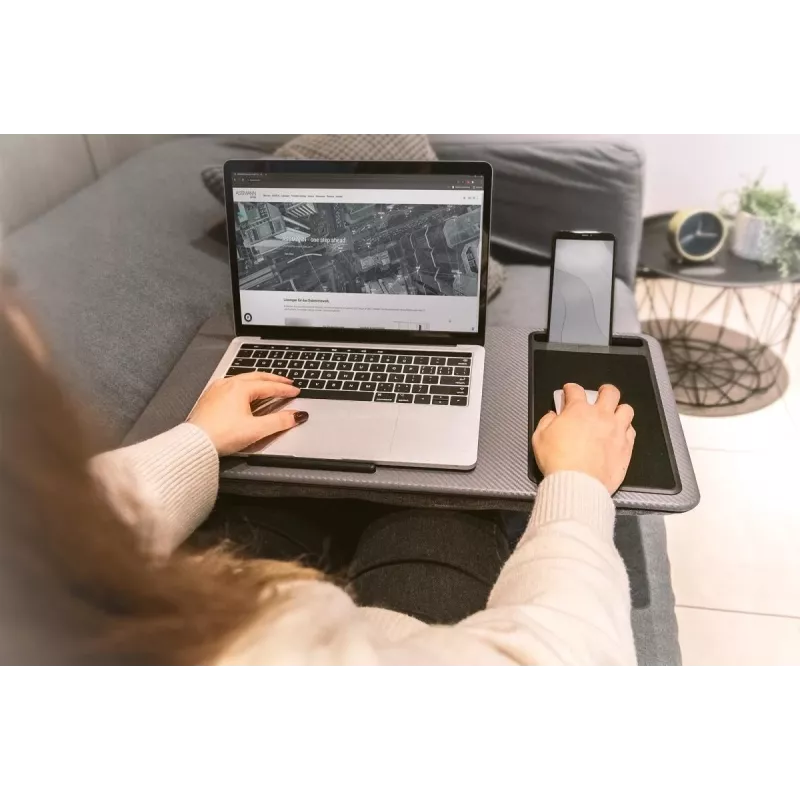 DIGITUS Notebook Desk līdz 17 collām ar mobilo slotu un peļu paliktni