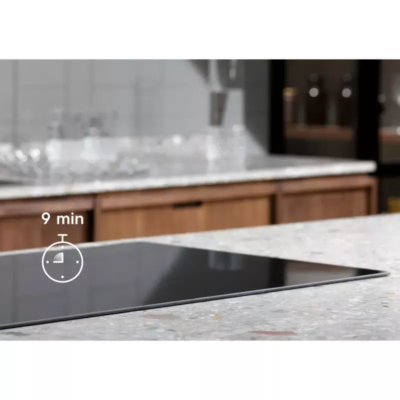 Indukcijas plīts virsma Electrolux LIT30230C — 2 zonu iebūvējama, 29 cm platums, melna, skārienjutīga vadība, 210/145 mm zonas
