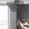 Griestu TV stiprinājums MACLEAN MC-880T 32–70 collu televizoriem, max VESA 600x400, elektrisks augstuma regulējums, 35 kg