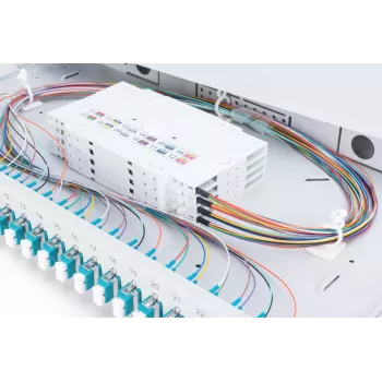 DIGITUS Fiber Optic Sliding Splice Box, 1U, 24x LC Duplex, OM3, ar skrūvēm M25, Splice kasete, krāsainiem pigtailiem