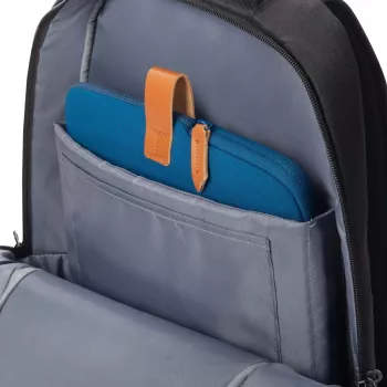 DICOTA Skin Urban MacBook 16 collu maciņš - Navy Blue / Otrreizēji pārstrādāts poliestera neoprēna audums