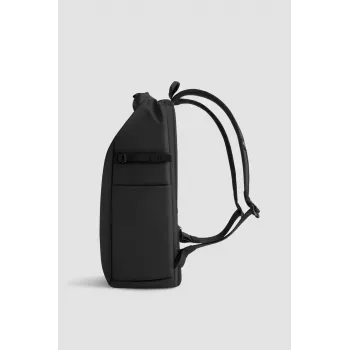 Mugursoma XDDESIGN P706.2801 Urban ūdensizturīga 20L, 15.6 collu klēpjdatora nodalījums, Melna
