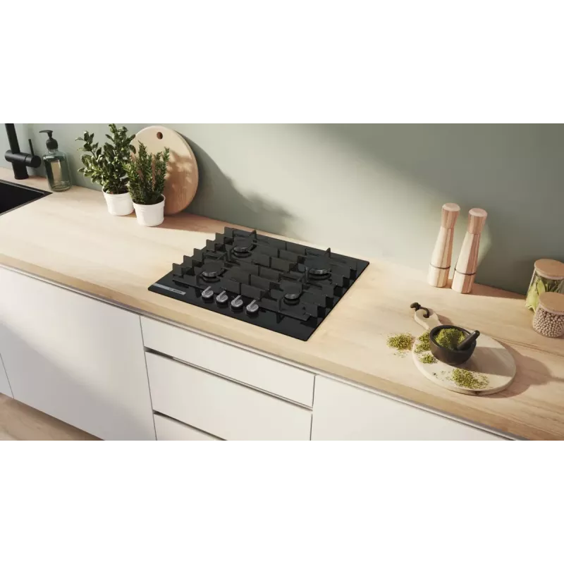 Iebūvējamā gāzes plīts virsma Bosch PRP6A6H40 — 60 cm, melna, 4 degļi, priekšējās rotācijas vadības ierīces