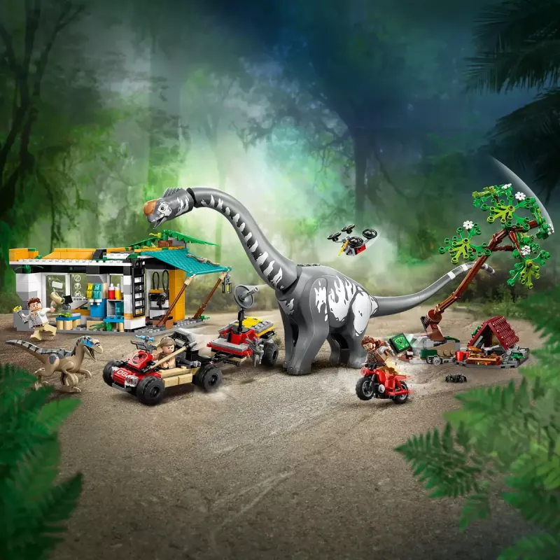 LEGO Jurassic World komplekts 76973 — Raptors un Titanosaurus ar 3 figūrām, 582 gabali, vecumam 7+
