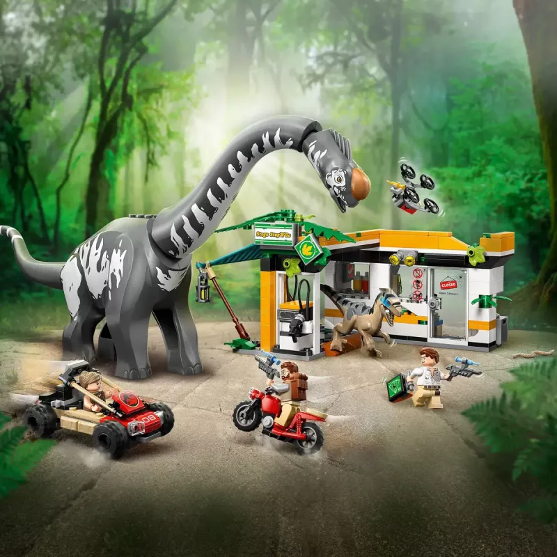 LEGO Jurassic World komplekts 76973 — Raptors un Titanosaurus ar 3 figūrām, 582 gabali, vecumam 7+