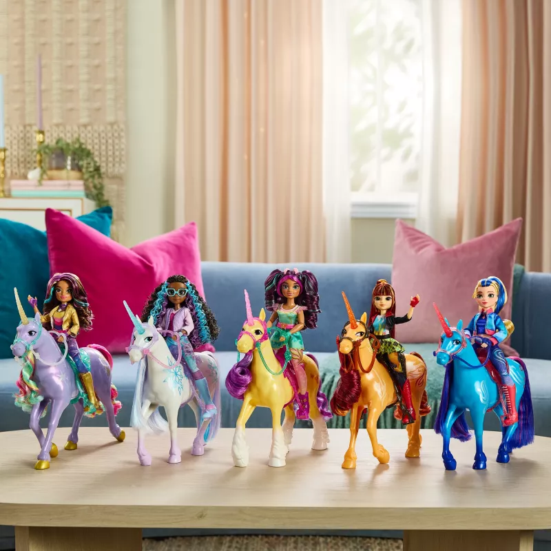 Spin Master Unicorn Academy Wildstar vienradža figūra 28 cm ar caurspīdīgiem segliem un iejūgu, daudzkrāsaina, plastmasa, vecumam no 4+