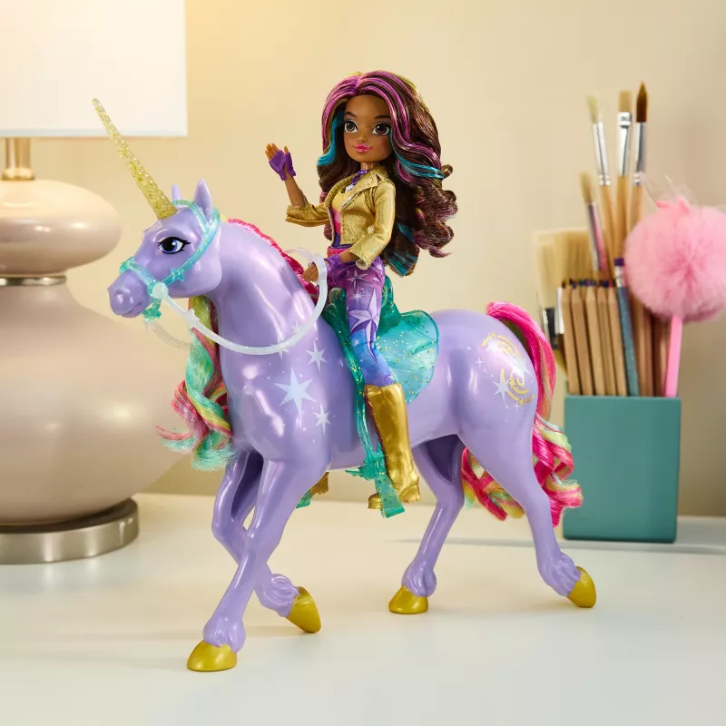Spin Master Unicorn Academy Wildstar vienradža figūra 28 cm ar caurspīdīgiem segliem un iejūgu, daudzkrāsaina, plastmasa, vecumam no 4+