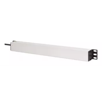 DIGITUS PDU - 1U alumīnija plaukta bloks 8x drošības kontaktligzda 1x kontaktligzda 16A 230VAC 50/60Hz IEC C20 spraudnis