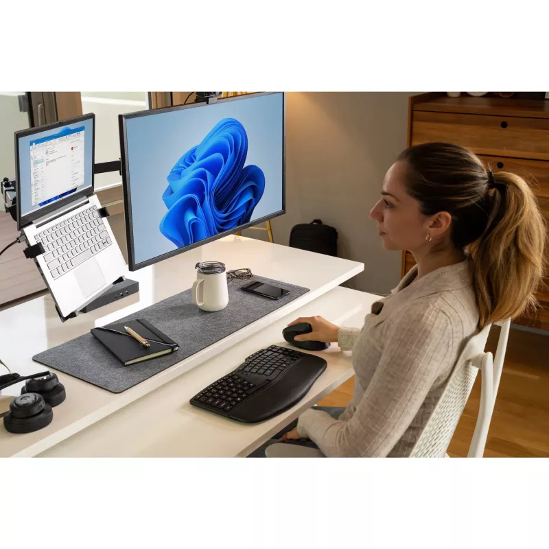Kensington SD4781P EQ USB-C & USB-A Dual 4K Dokstacija, Vadu, USB 3.2 Gen 2 (3.1 Gen 2) Type-C, 100 W, 3.5 mm, 10,100,1000 Mbit/s, Melna