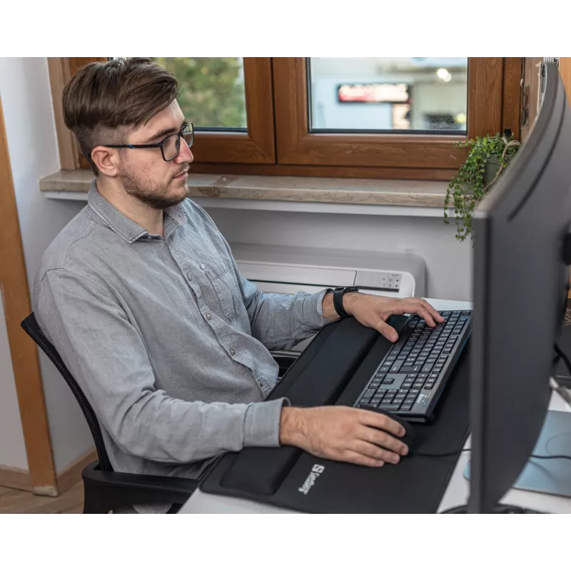 Sandberg Desk Pad Pro XXL, Melns, Vienkrāsains, Plaukstas balsts, Neslīdoša pamatne, Spēļu peles paliktnis
