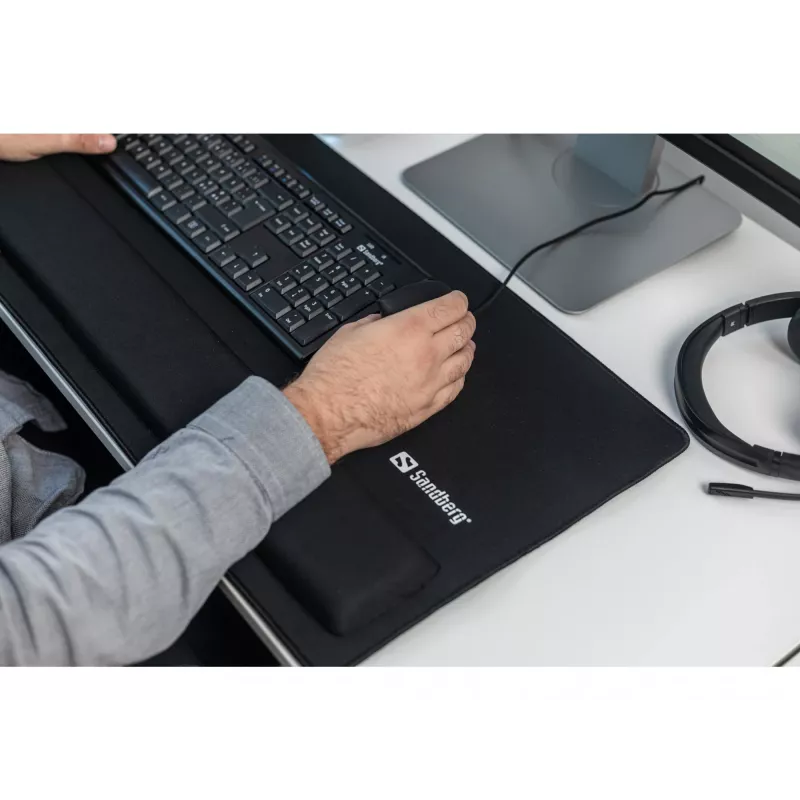 Sandberg Desk Pad Pro XXL, Melns, Vienkrāsains, Plaukstas balsts, Neslīdoša pamatne, Spēļu peles paliktnis