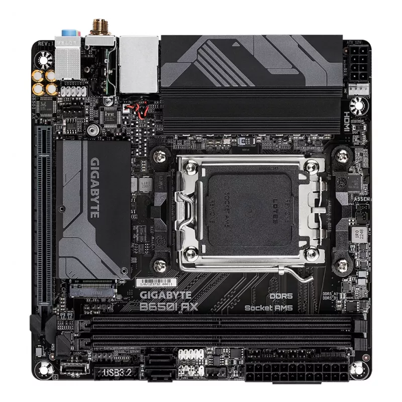 Mātesplate GIGABYTE B650I AX - AMD Ryzen 9000 sērijas CPU, 5+2+1 fāžu VRM, līdz 6400MHz DDR5 (OC), 1xPCIe 4.0 M.2, 2.5GbE LAN, WIFI 6E, USB 3.2 Gen 2