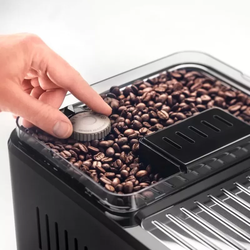 Kombinētā kafijas automāts De’Longhi ECAM450.86.T — pilnībā automātisks, 1.8 L ūdens tvertne, 300 g pupiņu tvertne, 19 bāri, iebūvēta dzirnaviņa, TFT displejs