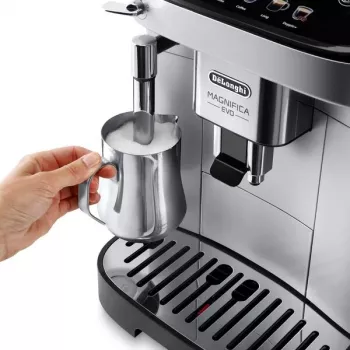 Kombinētā kafijas automāts De'Longhi Magnifica ECAM290.31.SB — 1,8 L ūdens tvertne, 250 g pupiņu tvertne, 15 bāri, 2 tases