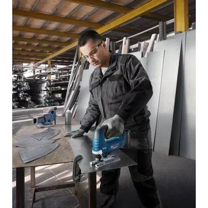 Bosch GST 18V-125 B Professional bezvadu finierzāģis