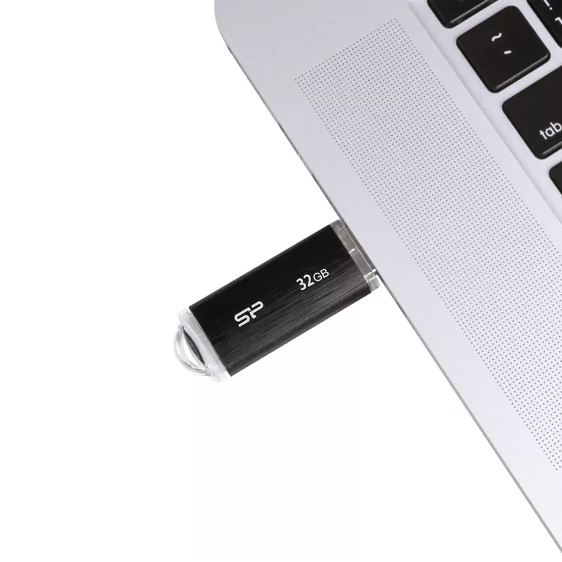 SILICON POWER Ultima U02 - 32GB USB zibatmiņa - USB 2.0 - Melna