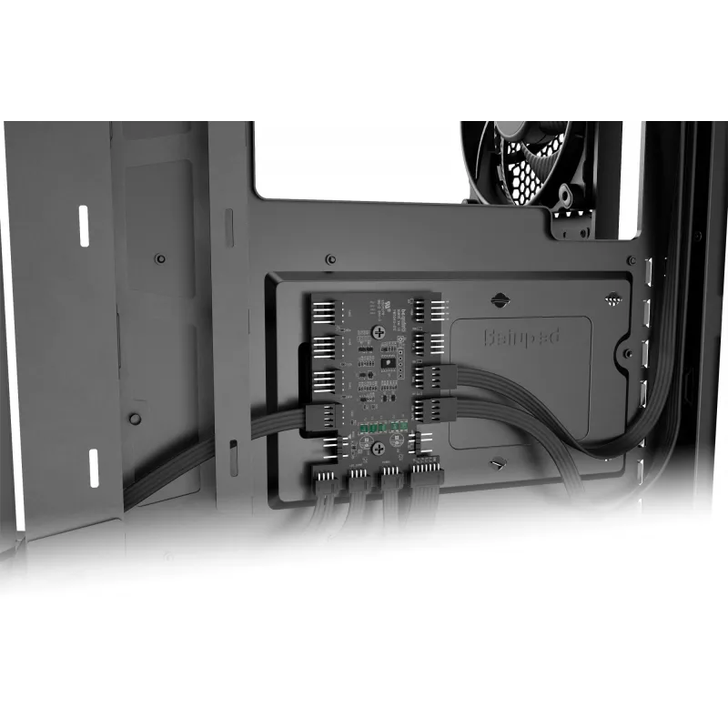 be quiet Dark Base 701 Black Midi Tornis