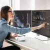 ALOGIC Clarity Max Touch 32C4KPDWT skārienjutīgs monitors, 32 collu, 3840x2160 4K UHD, 65 W Power Delivery, 8MP tīmekļa kamera, USB centrmezgls, melns/sudraba