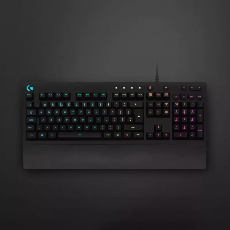 Spēļu tastatūra Logitech G G213 Prodigy Full-size RGB LED Vadu