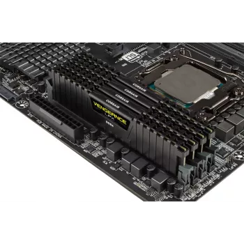 CORSAIR Atmiņa 16GB DDR4 2400MHz C16 Vengeance Low Profile Melna