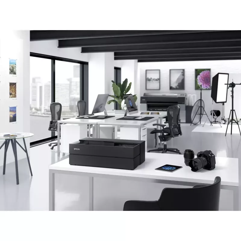 Epson SureColor SC-P700 C11CH38402 tintes foto printeris, A3+, 5760 x 1440 dpi, Wi-Fi, Ethernet, USB 3.0, CD/DVD druka, melns
