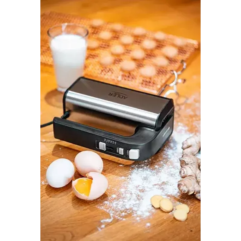 Rokas mikseris Adler AD 4225 — 5 ātrumi, turbo, 300 W, inox/sudrabs-melns, putotāji un mīklas āķi