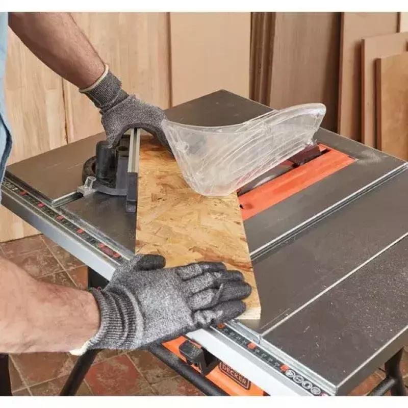 Galda ripzāģis Black & Decker BES720-QS — 1800 W, 25.4 cm asmens, 8.5 cm griešanas dziļums, brīvi stāvošs, galda pagarinājums
