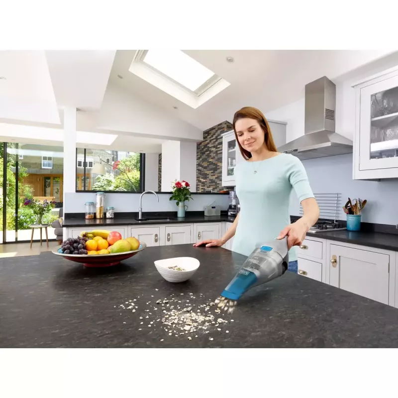 Black & Decker NVC215WA-QW DustBuster bezvadu rokas putekļsūcējs, 0,3 l putekļu tvertne, 1500 mAh litija jonu, mazgājams filtrs, zils/pelēks