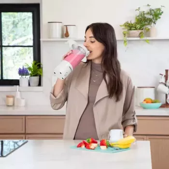 Sporta blenderis NUTRIBULLET Portable 0,475 L Balts ar Tritan trauku un nerūsējošā tērauda asmeņiem, akumulatora darbināms