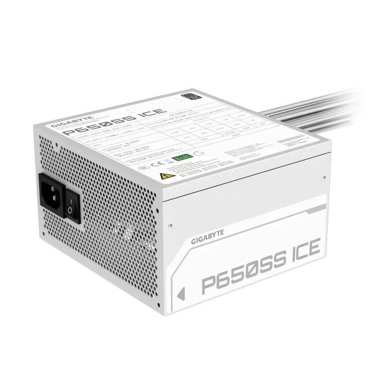 GIGABYTE P650SS ICE barošanas bloks - PCIe 5.0, 80 PLUS Silver, 120mm ventilators, ATX 3.0 saderīgs, EU spraudnis