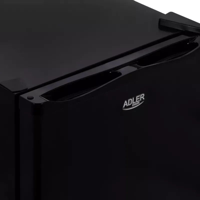 Adler AD 8089 termoelektriskais ledusskapis, 28 l, LED iekšējais apgaismojums, 35 dB, energoklase E, melns