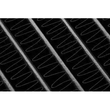 Radiators EKWB — misiņš/vars/nerūsējošais tērauds balts 145×325×44 mm