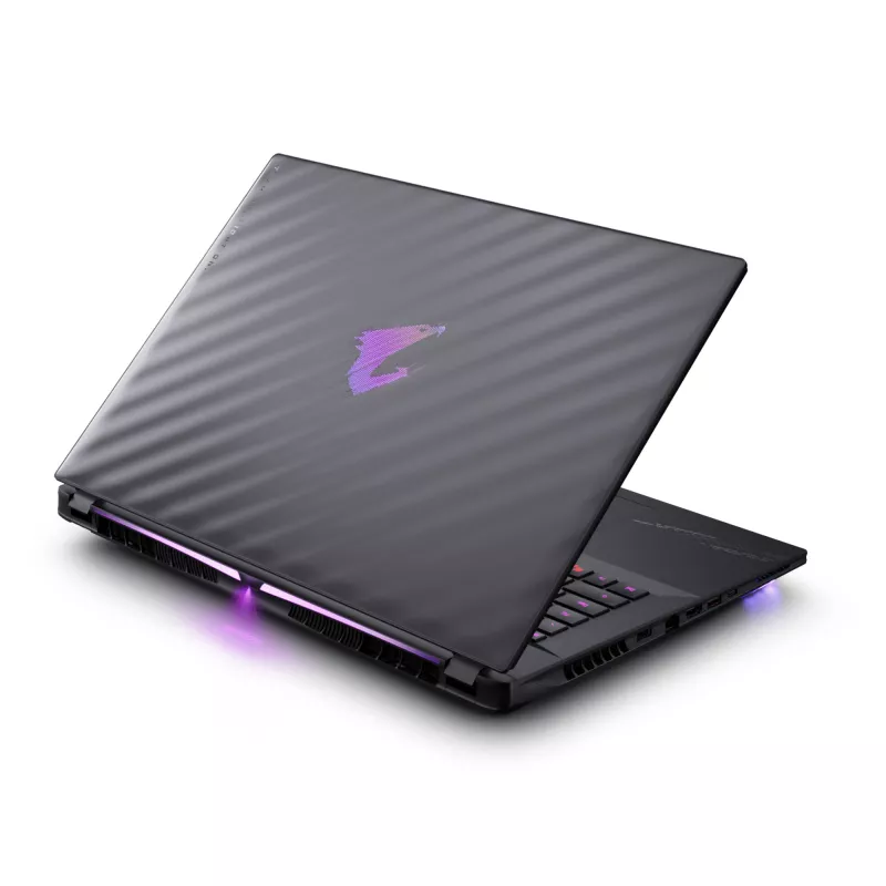 Portatīvais dators GIGABYTE AORUS MASTER 18 45.7 collu Intel Core Ultra 9 64GB 4TB NVIDIA RTX 5090 Windows 11 Pro