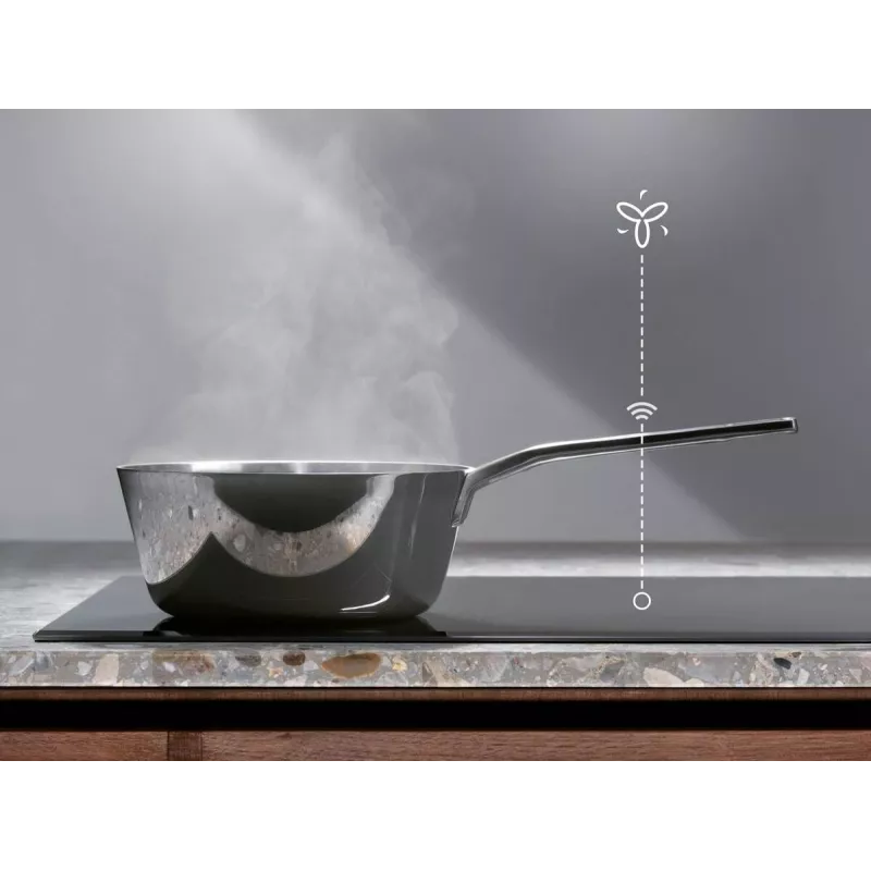 Electrolux Serie 700 EIS62453 Melna iebūvējama 60 cm zonu indukcijas plīts virsma, 4 zonām