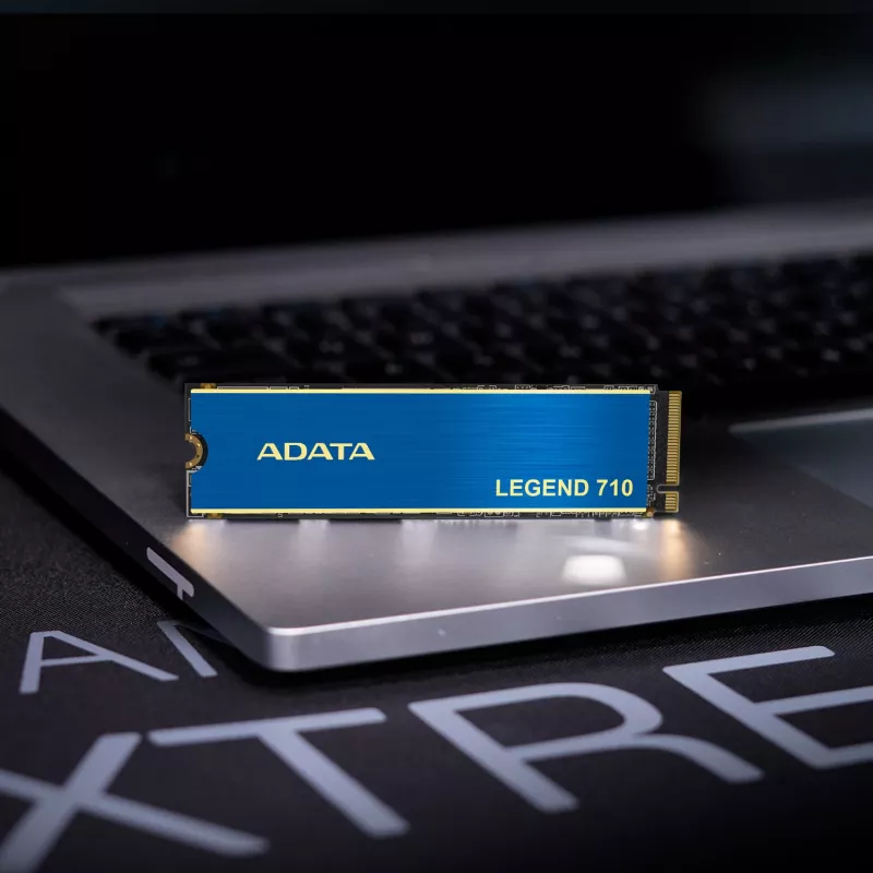 SSD M.2 ADATA LEGEND 710 1 TB PCIe 3.0 NVMe — 2400 MB/s lasīšana, 1800 MB/s rakstīšana, 3D NAND, 2280