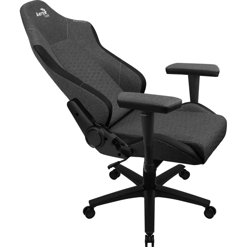 Universāla spēļu krēsls AEROCOOL CROWNASHBK — melns, AeroWeave sēdeklis un atzveltne, 2D roku balsti, 4. klases gāzes pacēlājs, max 150 kg