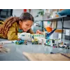 LEGO Pasažieru lidmašīnas būvkomplekts 60367 — City sērija, 913 gabali, 8 minifigūras, detalizēts interjers