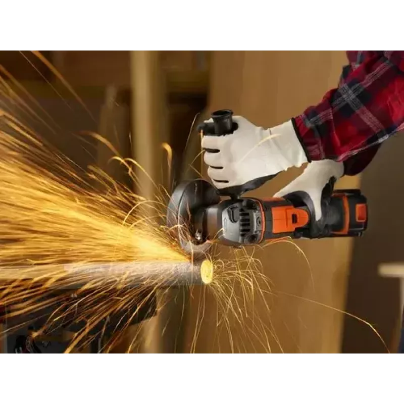 Leņķa slīpmašīna Black & Decker BCG720N — bezvada 18V Li-Ion, 12.5 cm disks, līdz 8600 RPM, 3 roktura pozīcijas